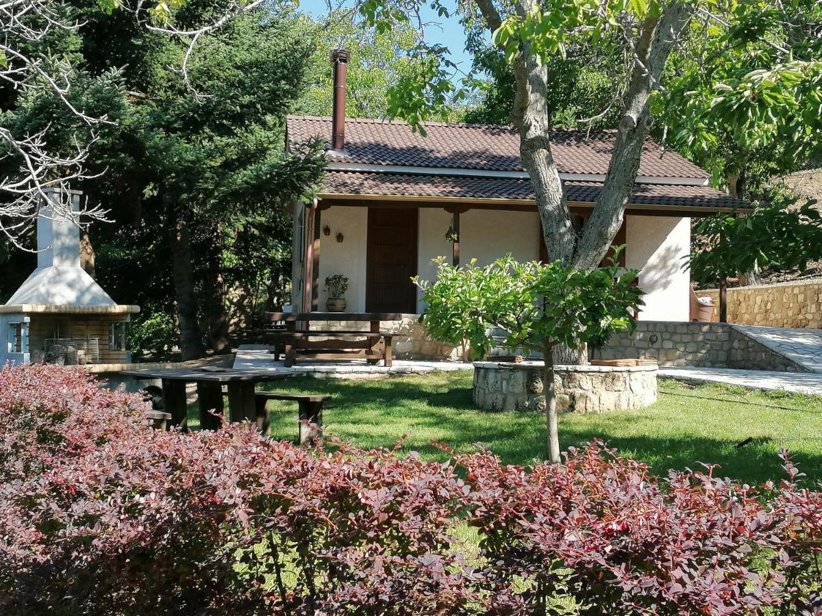 Ξενώνας Το Πατρικό Karya Exteriör bild